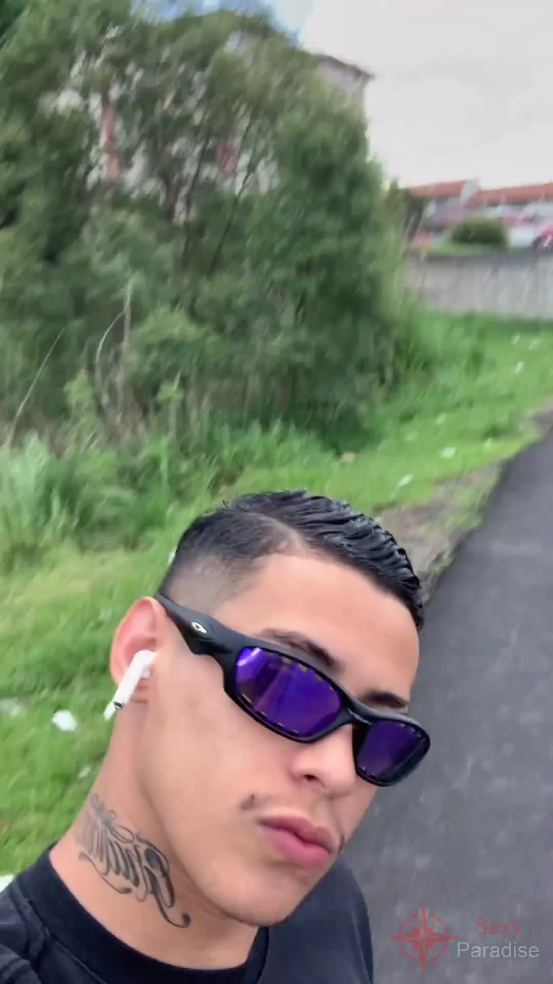 Thumbnail do vídeo 2